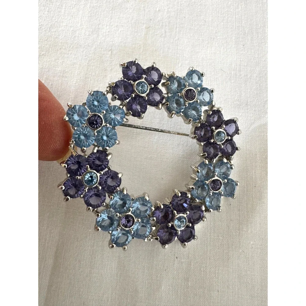 Nolan Miller Light Blue Lavender Crystal Flower Floral Brooch Round Signed